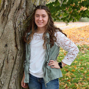 Meet your Posher, Laura